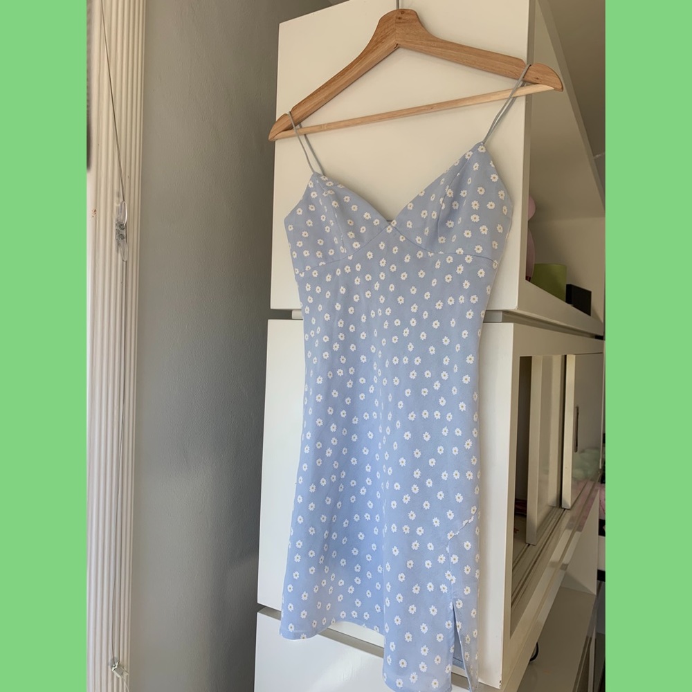 Princess Polly Mini Light blue dress with daisies